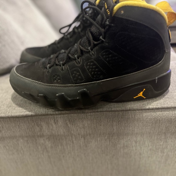Jordan 9 Retro Dark Charcoal/University Gold Men's Size 10